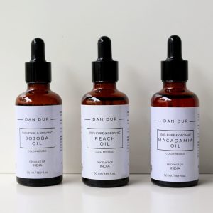 Sada pro suché a barvené vlasy (Jojoba, broskev, makadamie)